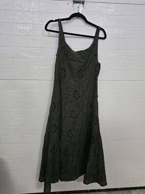 Olive Eyelet Midi Dress Sz SMALL